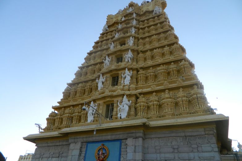 Храм Чамундешвари