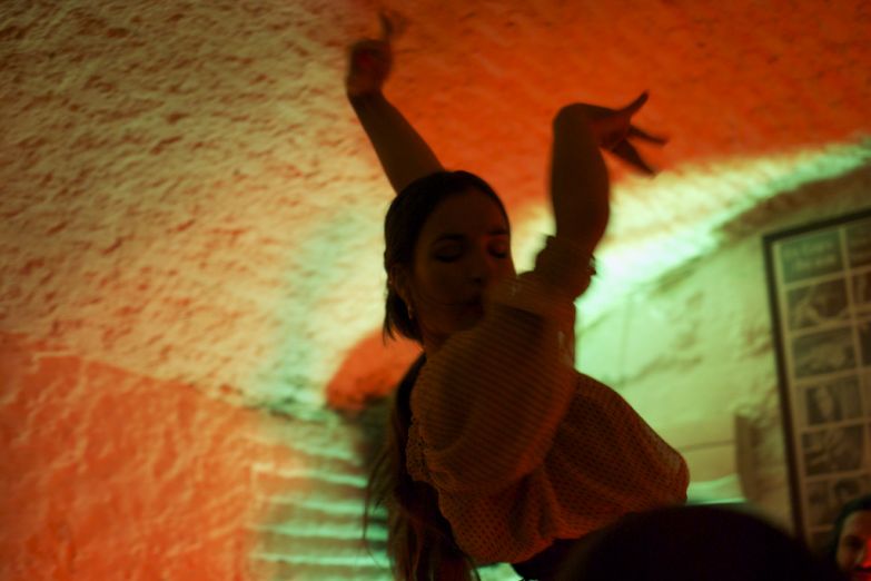 Фламенко в пещерах Сакромонте