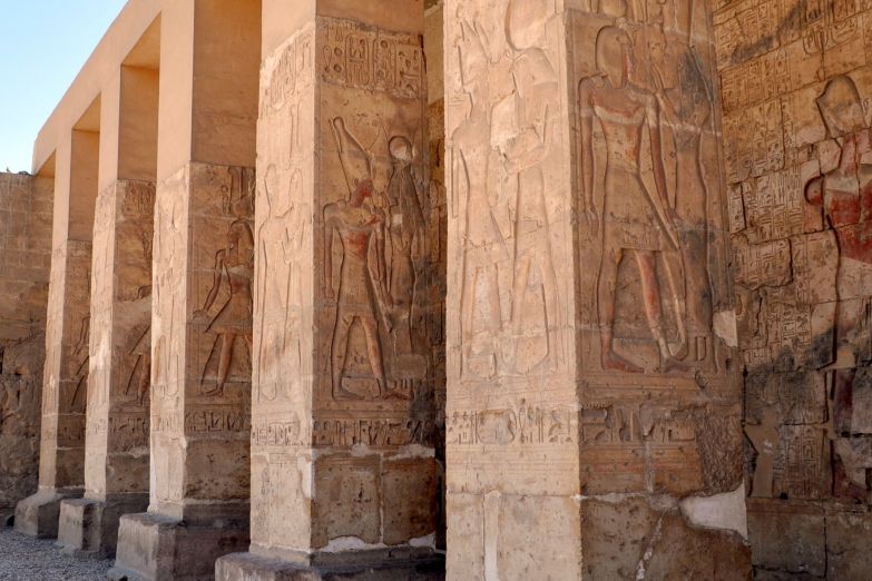 Фасад храма Хатшепсут