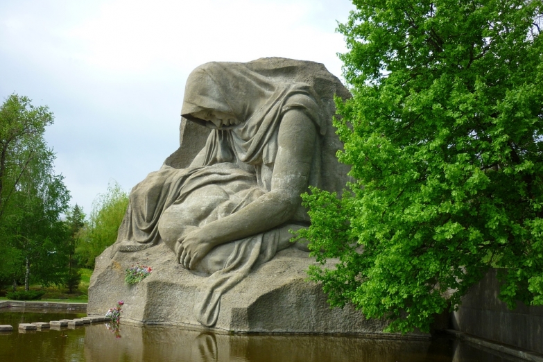 Скульптура на Мамаевом Кургане