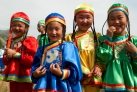 Дети на национальном алтайском празднике
