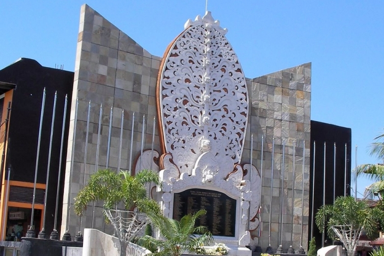 Мемориал жертвам теракта на Бали