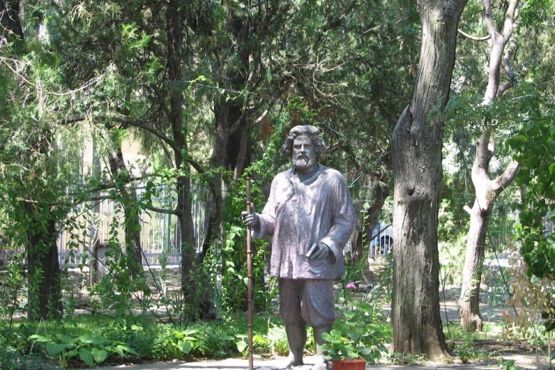 Памятник Волошину