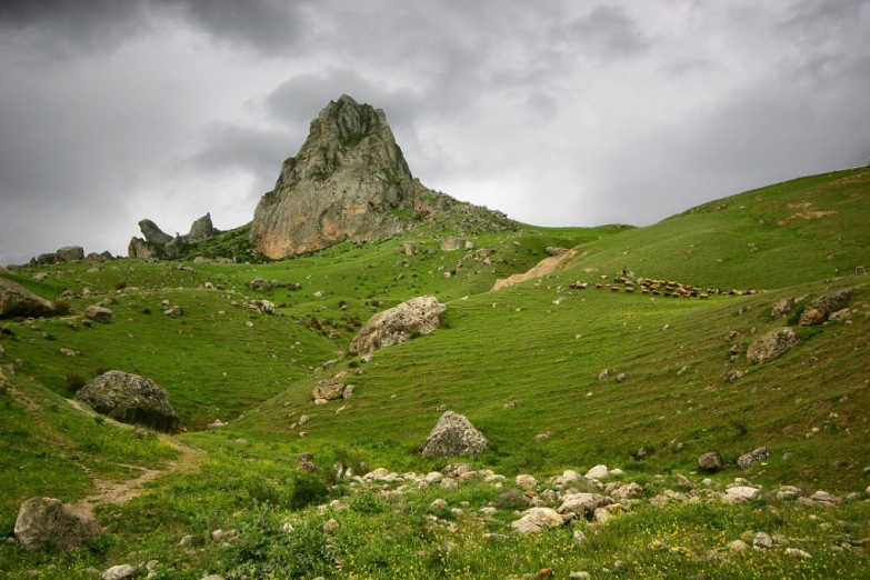 Гора Бешбармаг