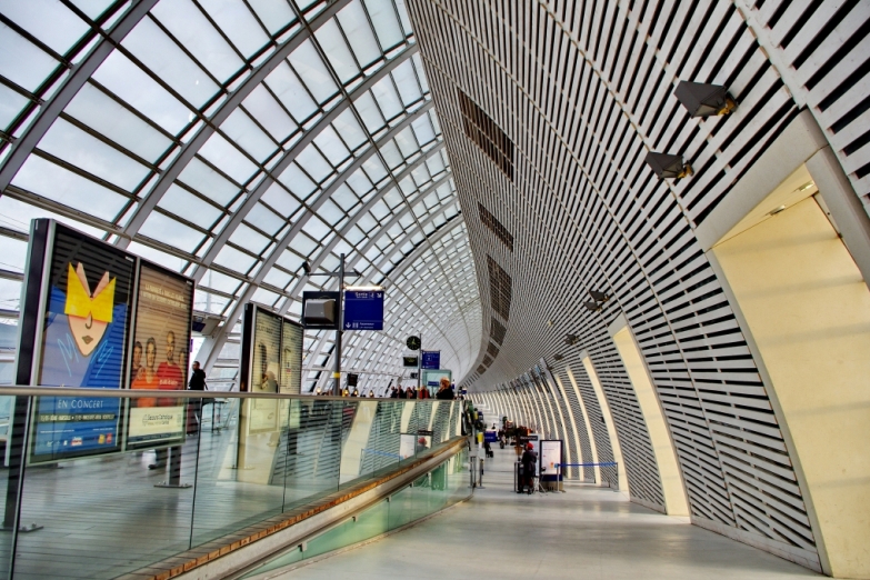 Станция TGV в Авиньоне