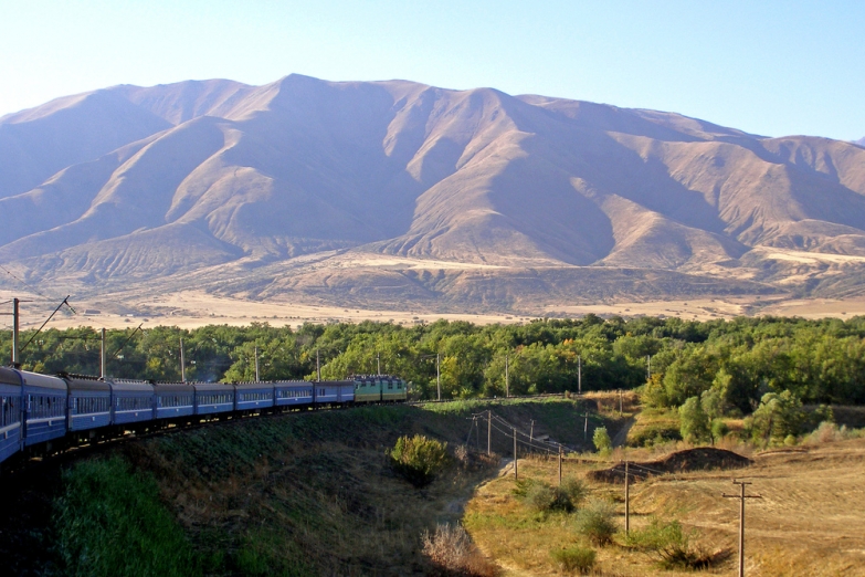 Поезд в Казахстан