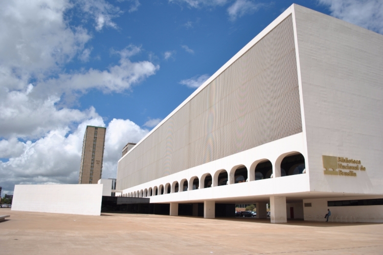 Национальная библиотека в Бразилиа