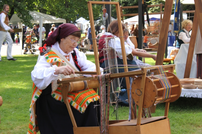 Фольклорный фестиваль в Латвии