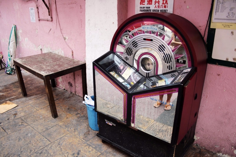 Музыкальный автомат на улице Джохор-Бару