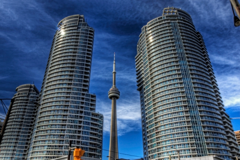 Телебашня и небоскребы Торонто