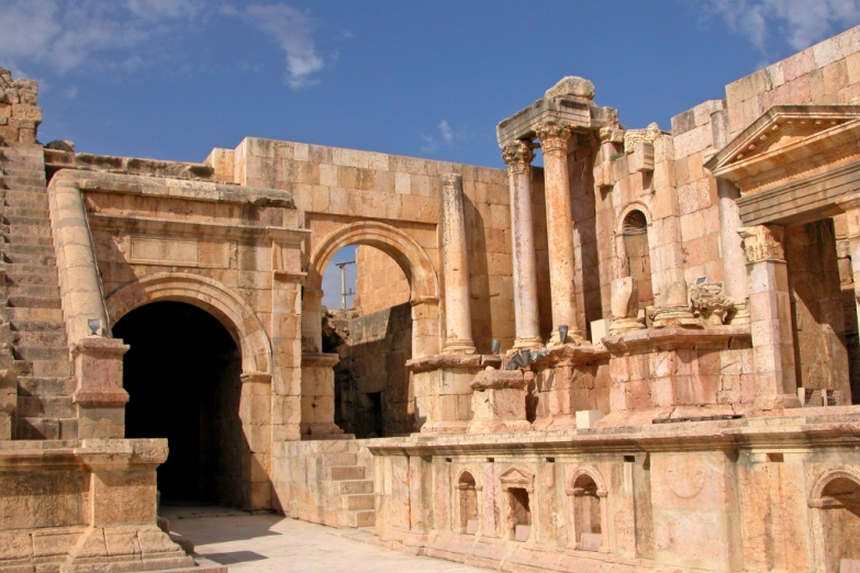 Древнеримский амфитеатр в Джераше