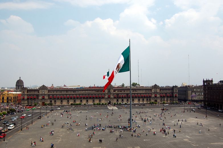 Площадь Сокало, Мехико