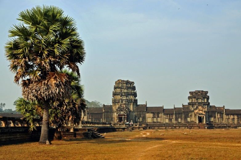 Вид на храмы Ангкора