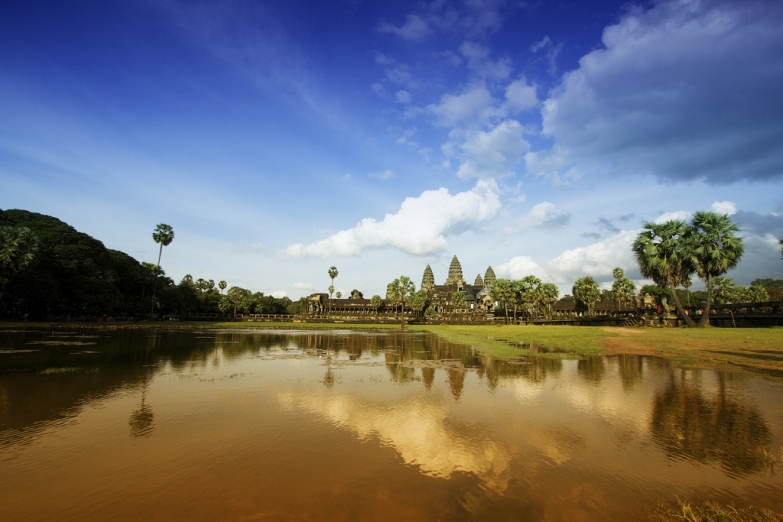 Небо над Ангкором