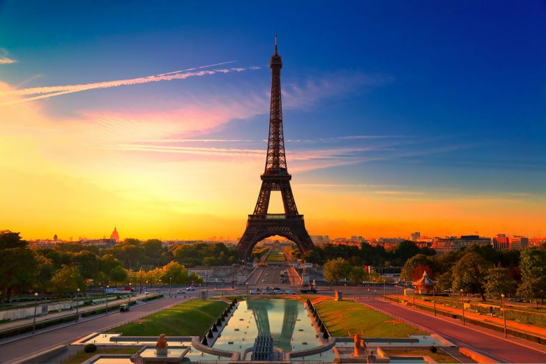 Эйфелева башня в Париже, Франция