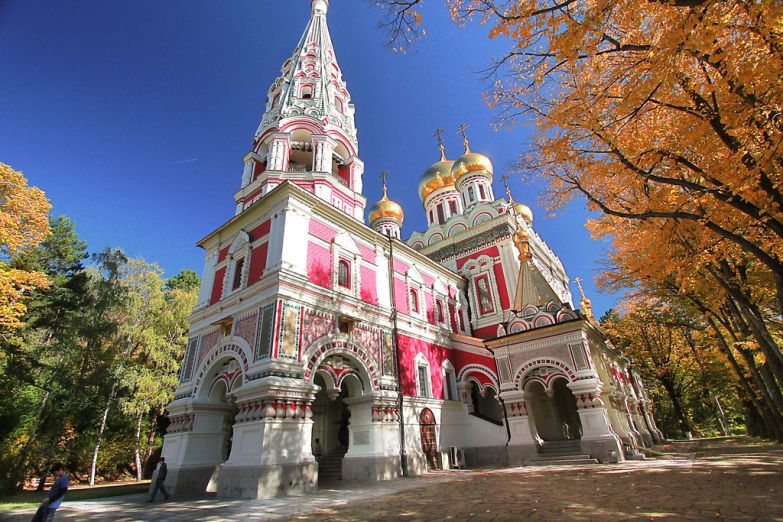 Русская церковь в городе Шипка