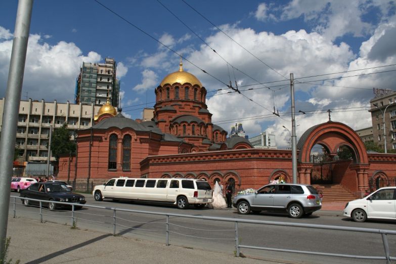 Собор Александра Невского в Новосибирске