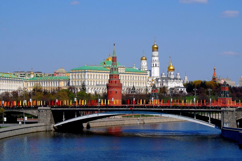 Вид на Кремль с набережной