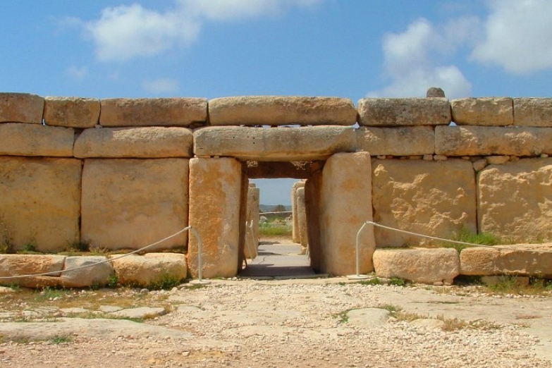 Доисторический храмовый комплекс Хаджар-Ким