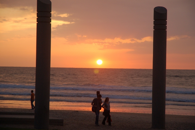 Закат на пляже Хайфы