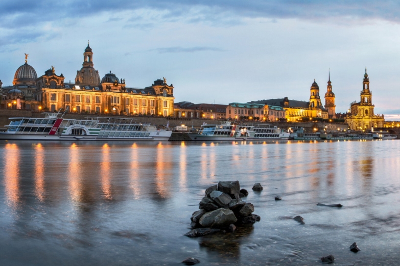Панорама вечернего Дрездена
